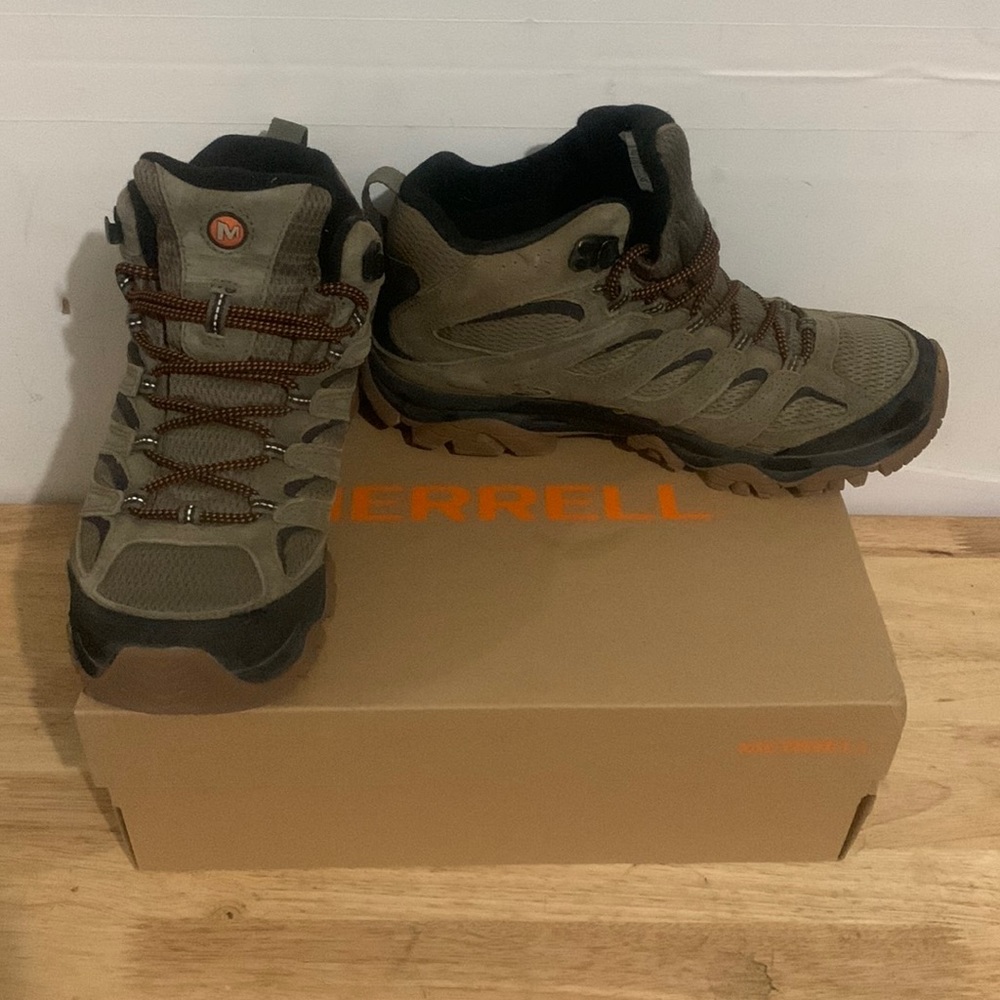 Merrell Moab 3 Mid Waterproof Hiking Boots